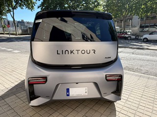 LINKTOUR ALUMI PLUS: EL VEHÍCULO ELÉCTRICO QUE SE CONDUCE SIN CARNET